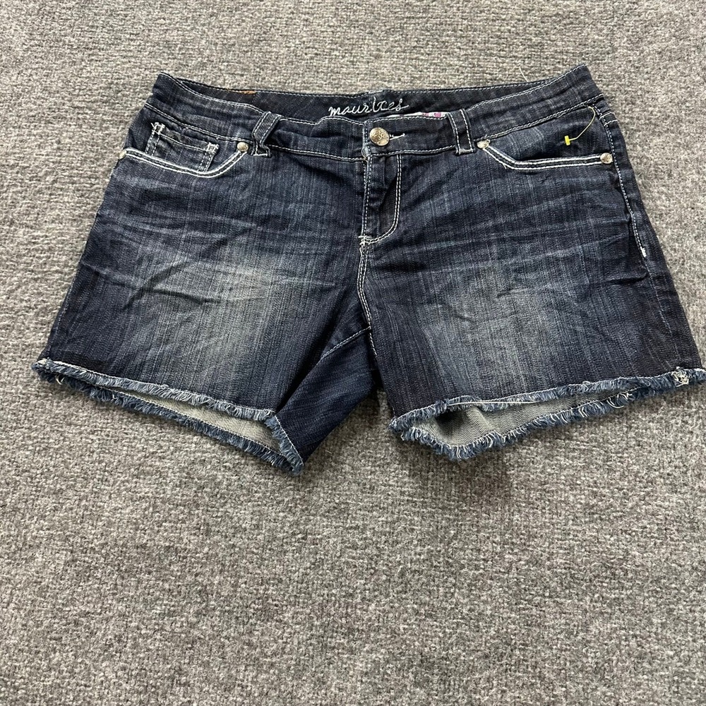 Maurices Denim Shorts Womens Size 15/16 Dark Wash Raw Hem Embroidered Pockets